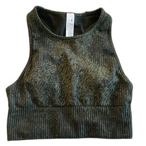 Lululemon Ebb to Train High Neck Longline Sports Bra in Rainforest Green Size 4